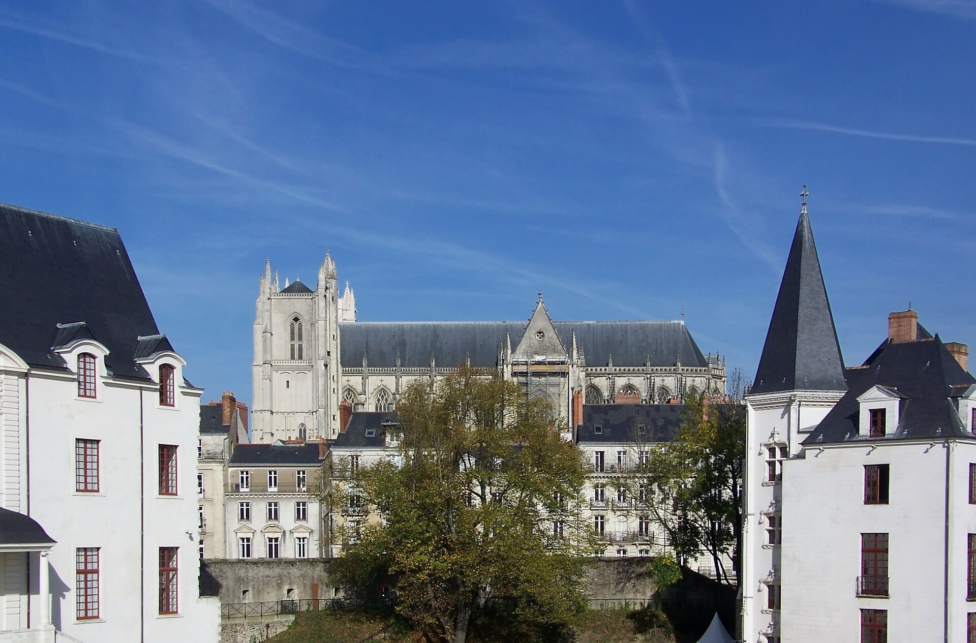 La cathédrale de Nantes vue depuis le château des ducs de Bretagne